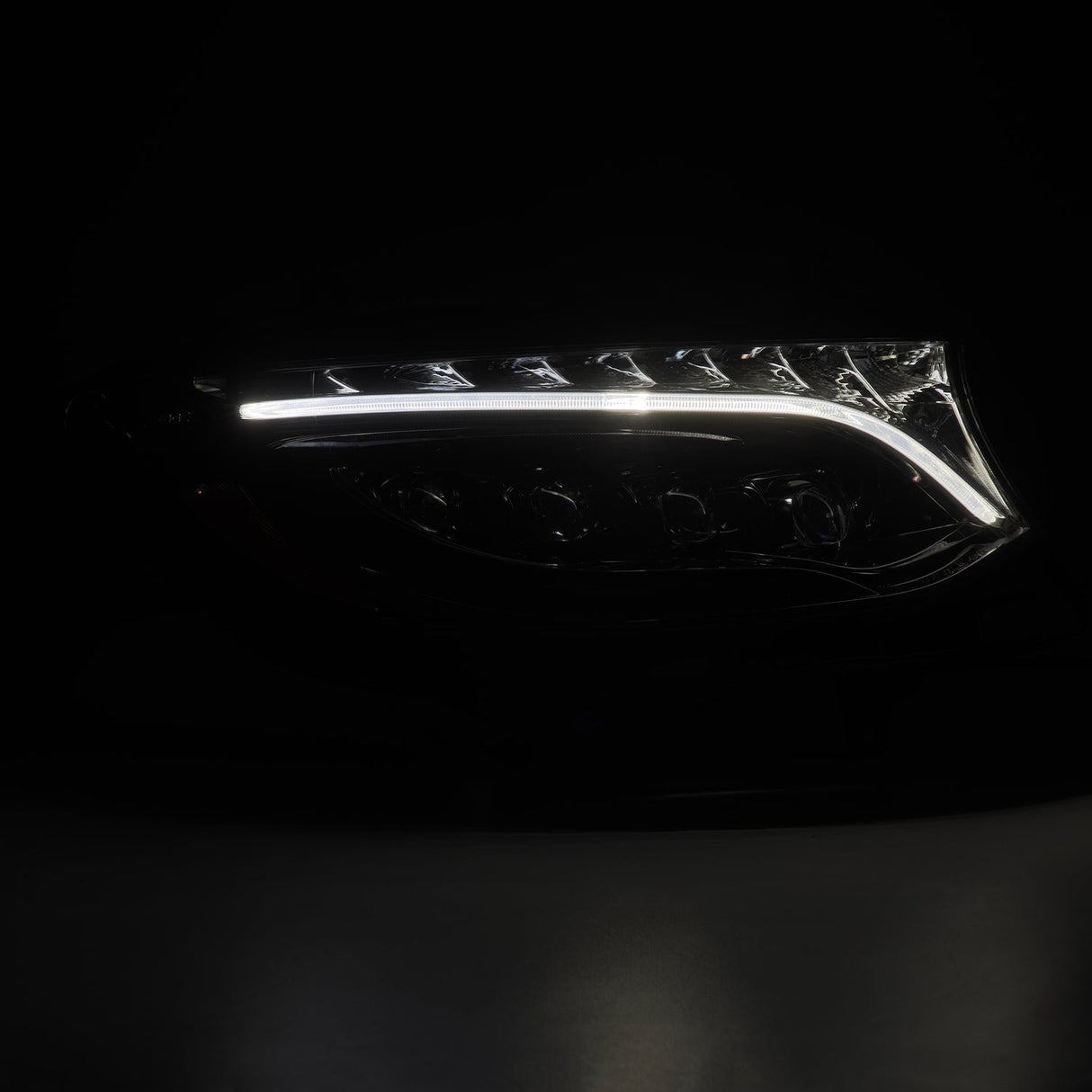19-25 Mercedes-Benz Sprinter NOVA-Series LED Projector Headlights Alpha-Black | AlphaRex