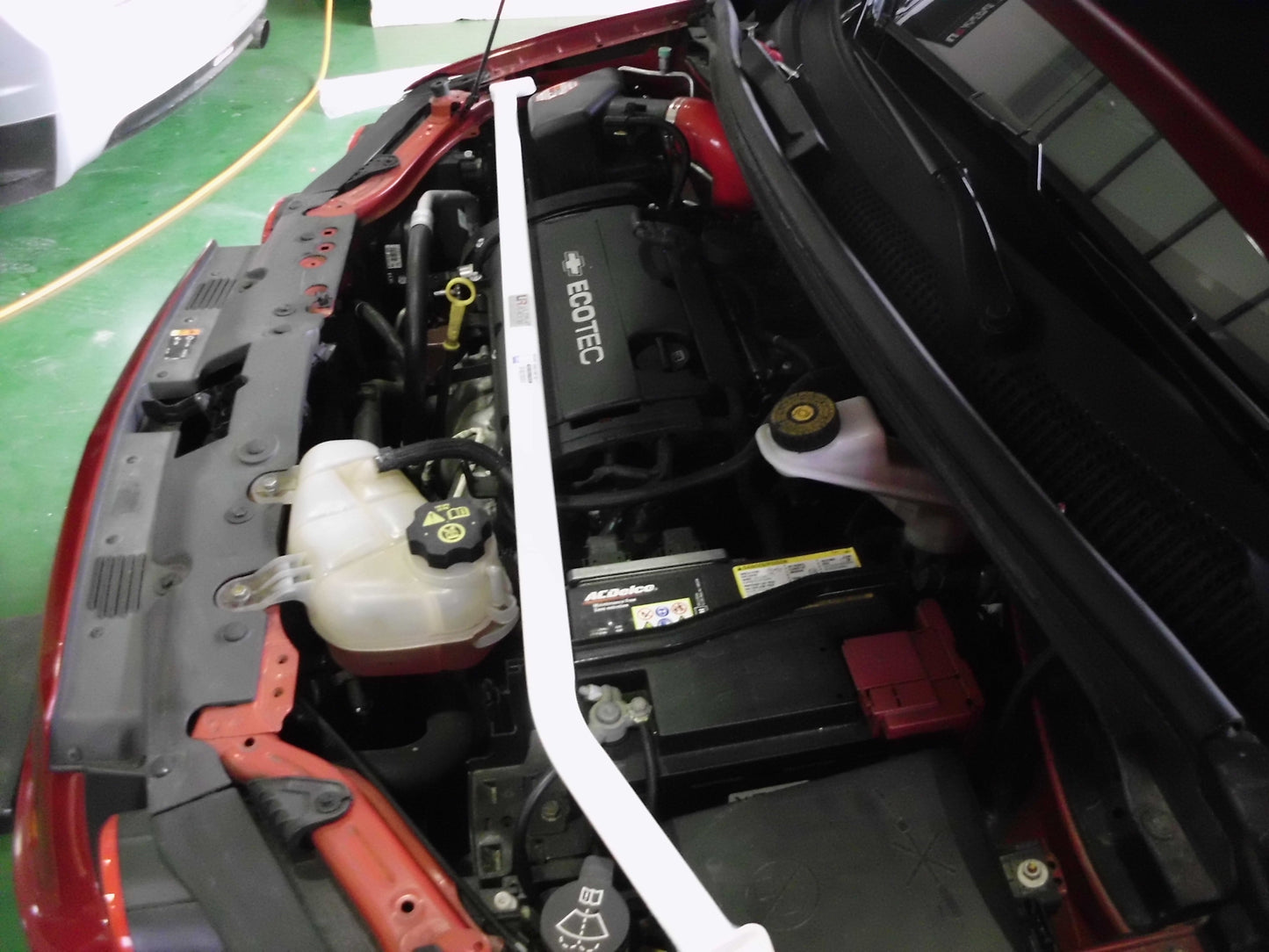 Ultra Racing Front Upper Strut Bar for Chevrolet Aveo 1.4 2011+