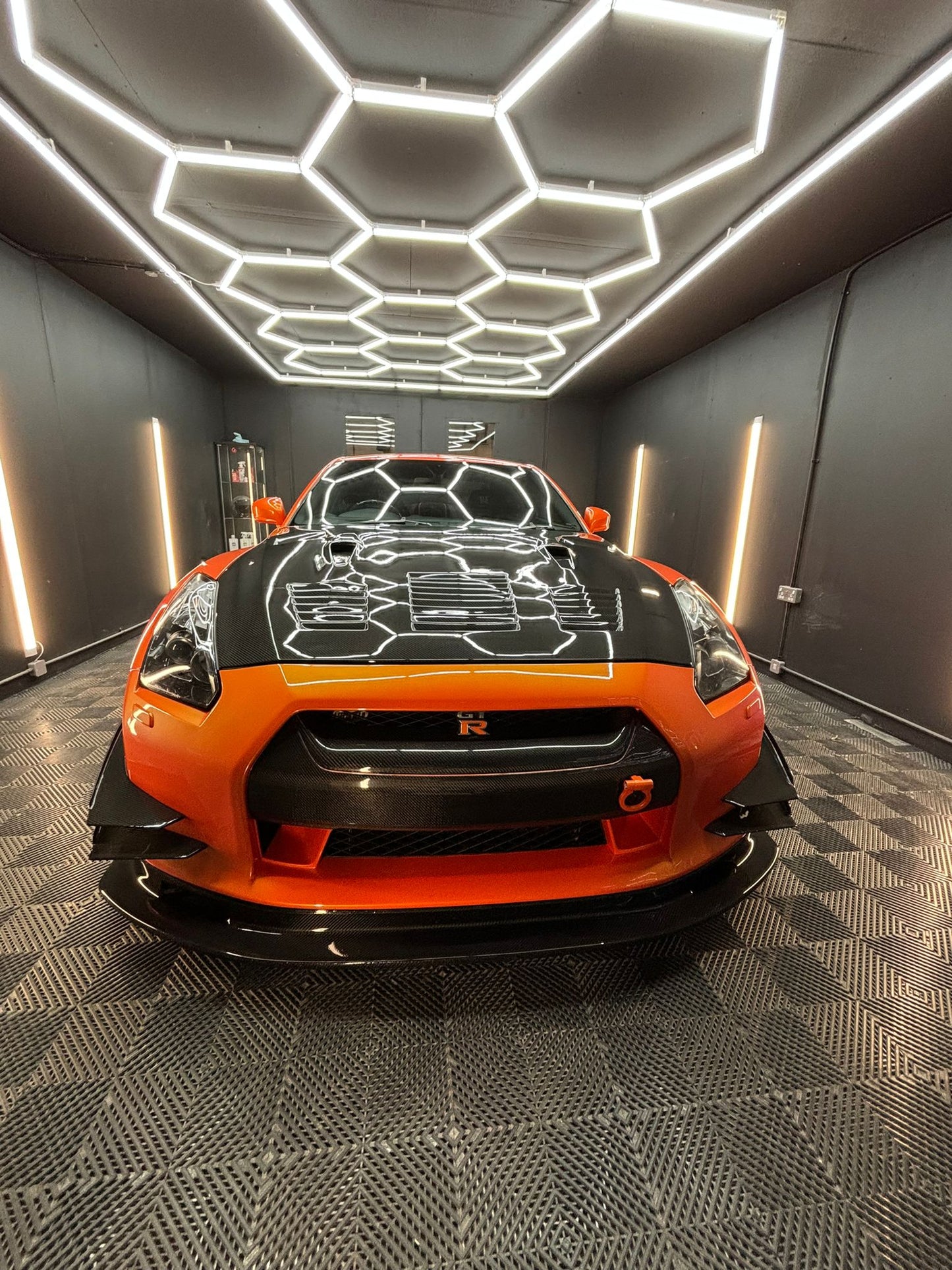 CARBON FIBRE FRONT GRILLE COVER FOR 2009-2011 NISSAN GT-R