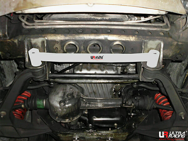 Ultra Racing 2-Point Front Lower Tiebar for Suzuki Vitara 88-98