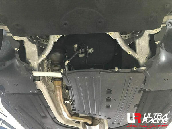 Ultra Racing 2-Point Front Lower Tiebar for BMW 3 G20