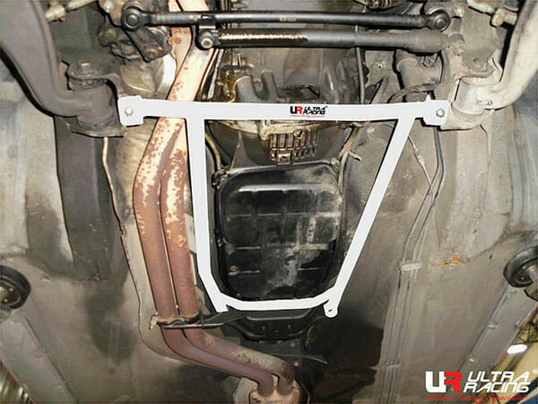 Ultra Racing 4-Point Front Lower Bar for Mercedes E-Class W124 3.0 85-