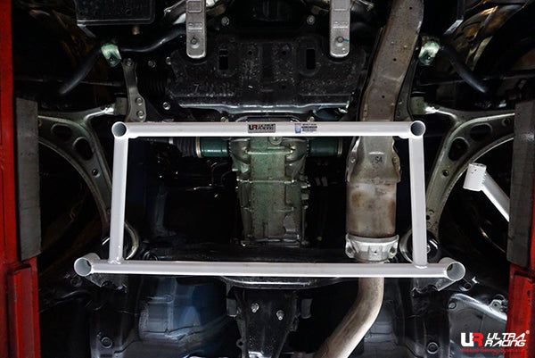 Ultra Racing Subaru Impreza GJ Front Lower Brace URTW-LA4-2955
