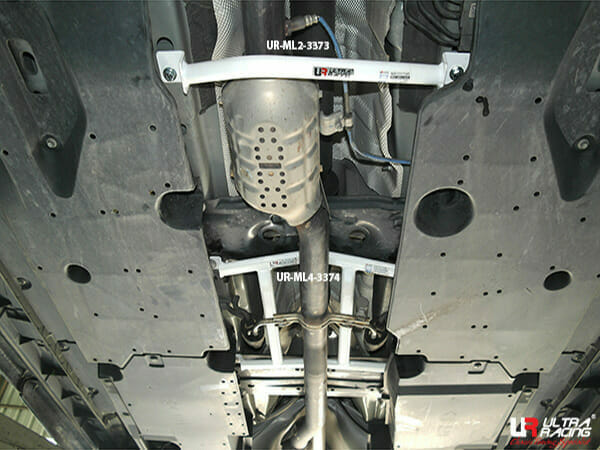 Ultra Racing Mazda CX-5 (KE) 2.0/2.2D/2.5 4WD 12-17 UltraRacing 2-Point Mid Lower Brace (3373) UR-ML2-3373