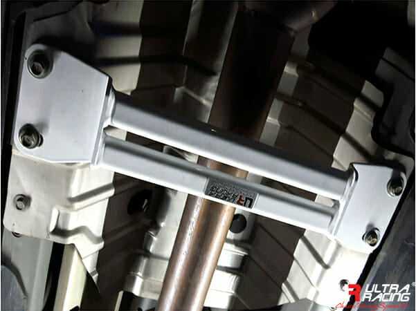 Ultra Racing Infiniti Q50 (V37) 3.5 Hybrid 14+/Q50 S 2.0T 16+ 2WD UltraRacing 2-Point Mid Lower Brace (3817) URTW-ML2-3817