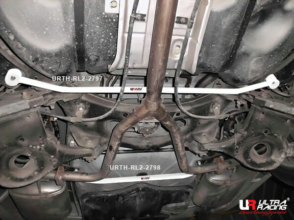Ultra Racing Nissan Altima/Teana (L33) 2.0/2.5 12-18/Elgrand 3.5 10+ 2WD UltraRacing 2-Point Rear Lower Bar (2797) URTH-RL2-2797