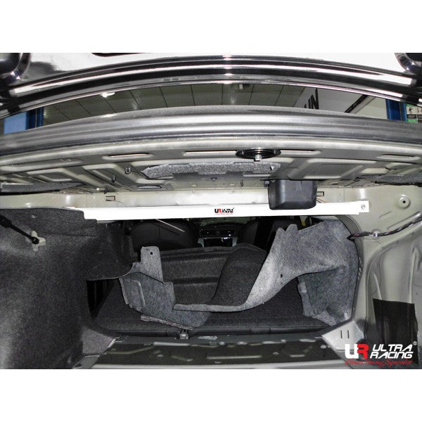 Ultra Racing Volkswagen Passat (B7) Rear Strut Brace URRE2-1859