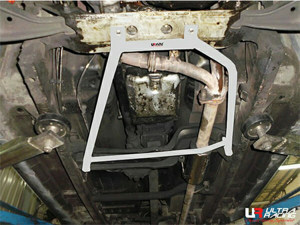 Ultra Racing 4-Point Front Lower Brace for Suzuki Vitara 88-98