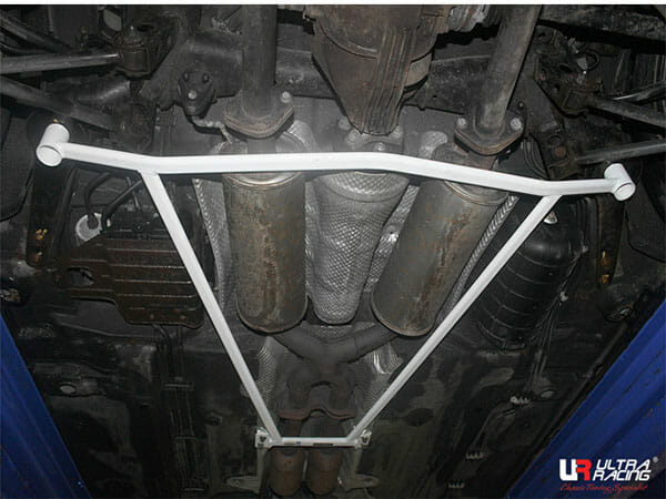 Ultra Racing Ssangyong Chairman W 3.6 2WD/4WD 08-17 UltraRacing 4-Point Rear Lower Bar (3269) URKR-RL4-3269