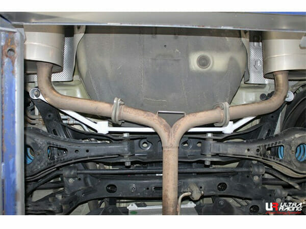 Ultra Racing Kia Optima K5 (JF) 1.6T/1.7D/2.0 2WD 15+ UltraRacing 4-Point Rear Lower Bar (3314) URKR-RL4-3314