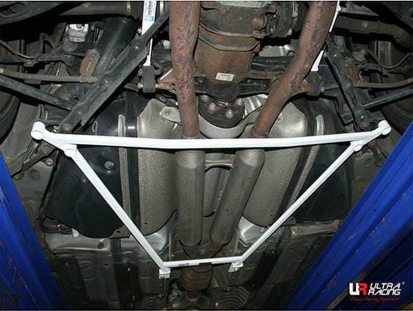 Ultra Racing Lexus SC 430 (Z40) 4.3 2WD Cabriolet/Convertible 01-05 UltraRacing 6-Point Rear Lower Bar (3293) URKR-RL6-3293