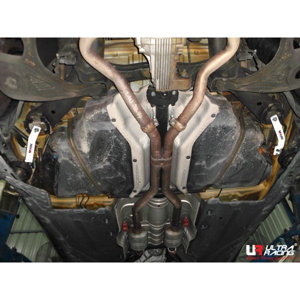 Ultra Racing Mercedes R Class (W251) Rear Lower Brace URRS4-1682P