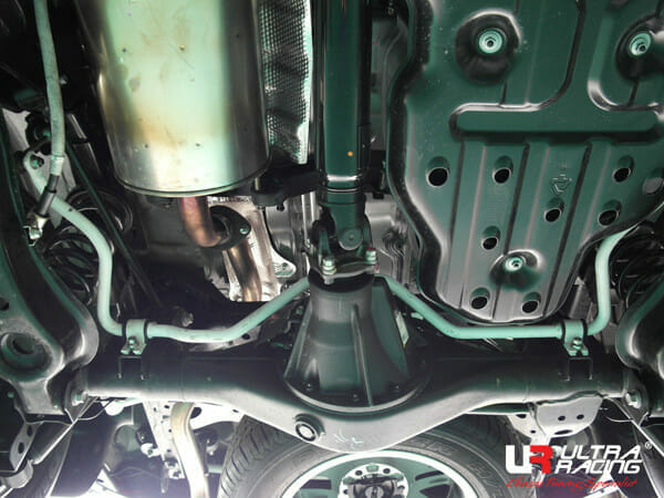 Ultra Racing Rear Sway Bar 22mm for Fortuner AN150 2.4D/2.7