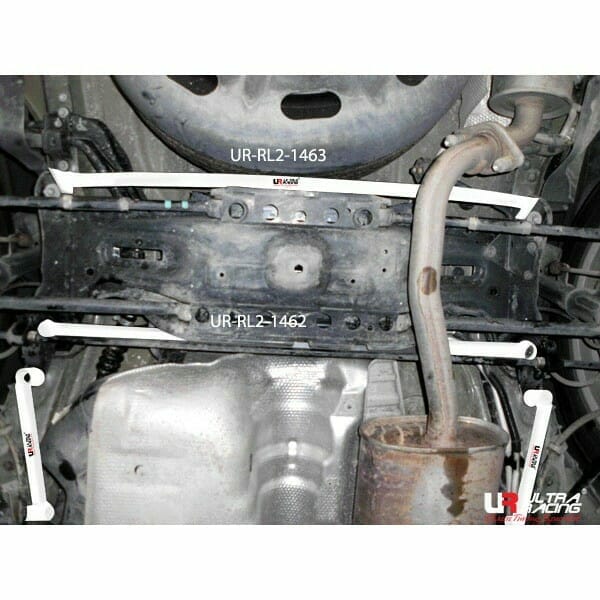 Ultra Racing Toyota Highlander (XU40) 2.7 2WD 08-13 UltraRacing 2-Point Rear Lower Bar (1462) UR-RL2-1462