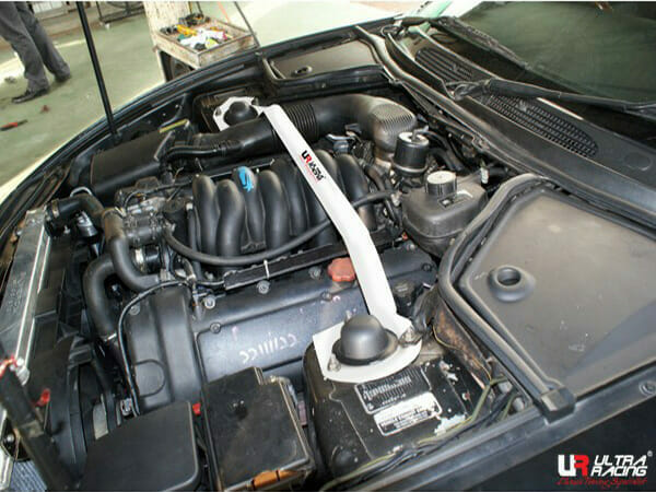 Ultra Racing Jaguar XK8 Front Strut Brace URTW2-1551
