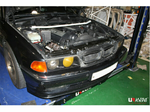 Ultra Racing 2-Point Front Upper Strut Bar for BMW 7 E38 728i