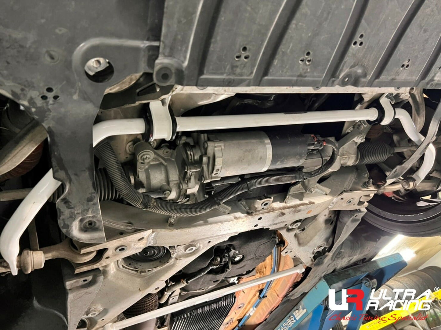 Ultra Racing TOYOTA SUPRA Ultra Racing Front Sway Bar URTW-AF25-660