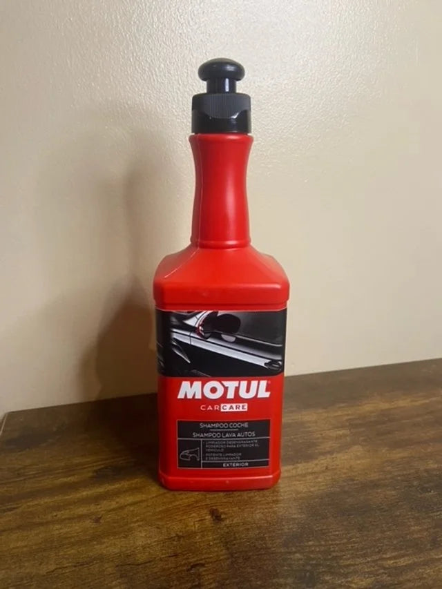 Motul Car Body Shampoo – 500ml Concentrate