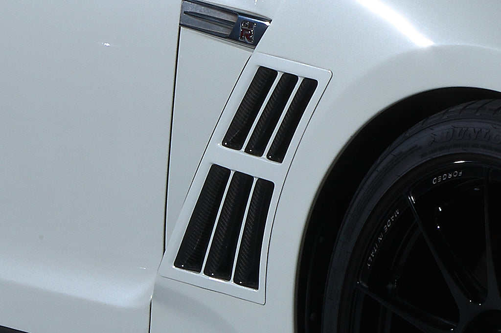 Top Secret Carbon Fibre Wing Vents For The Nissan GT-R