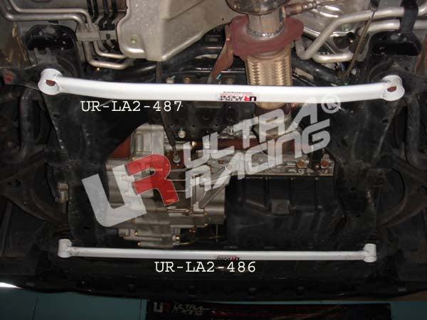 Ultra Racing 2-Point Front Lower Tiebar for Honda Odyssey 05+