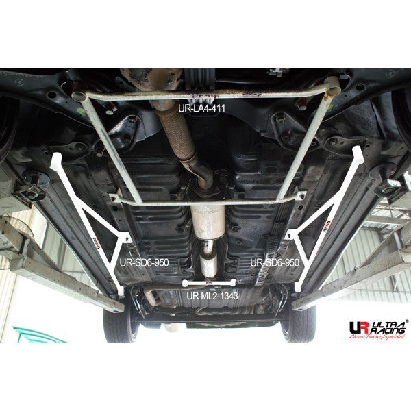 Ultra Racing Nissan Cefiro 94-98 A32 UltraRacing 2-Point Mid Lower Bar UR-ML2-1343