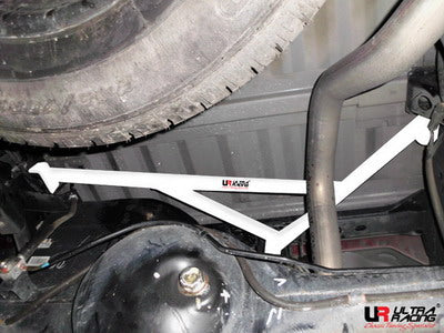 Ultra Racing 3-Point Rear Lower Bar for Isuzu D-Max 3.0D 02+