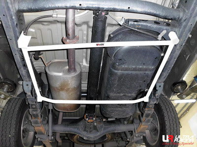 Ultra Racing 4-Point Rear Lower Brace for Mitsubishi L200 Triton 06+