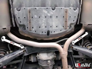 Ultra Racing 2-Point Side Bars for Toyota Crown 09+ 3.0