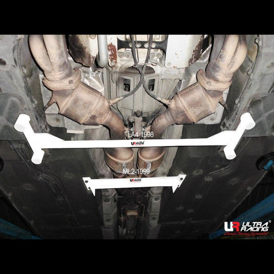 Ultra Racing 2-Point Mid Lower Brace for Maserati Quattroporte 4.2