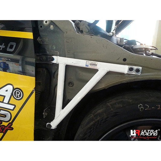 Ultra Racing Chevrolet Cruze 08+ 3-Point Fender Brackets