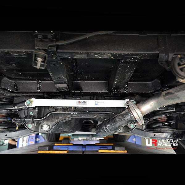Ultra Racing Kia Sorento 2.0D 4WD 13+ UltraRacing 2P Rear Lower Bar 2275 URKR-RL2-2275