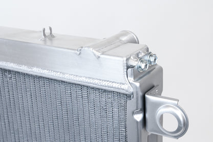 CSF All-Aluminium Radiator for Toyota Land Cruiser Amazon (100 Series) 4.7 V8 - image 4