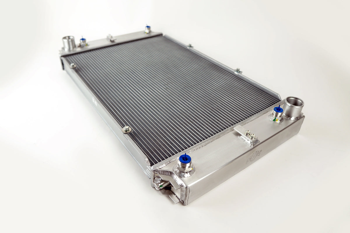 CSF All-Aluminium Radiator with Oil & Gearbox Coolers for Porsche 928 - image 3