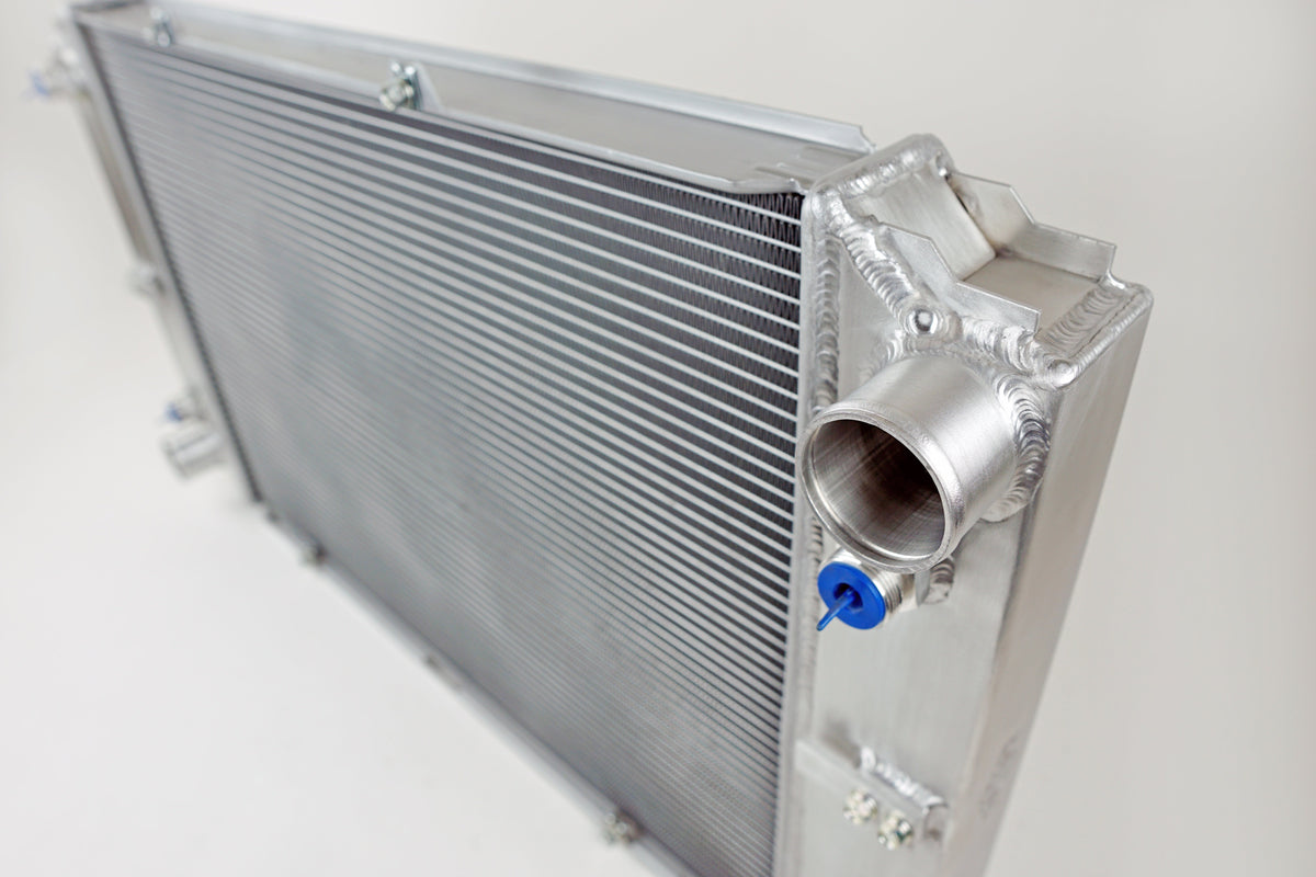 CSF All-Aluminium Radiator with Oil & Gearbox Coolers for Porsche 928 - image 7