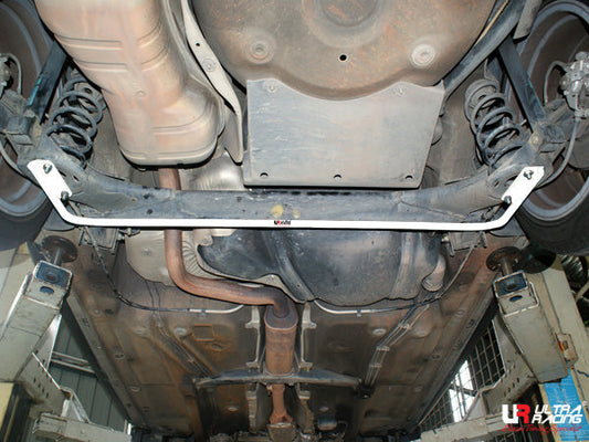 Ultra Racing Rear Anti-Roll Bar 18mm for Audi TT Mk1