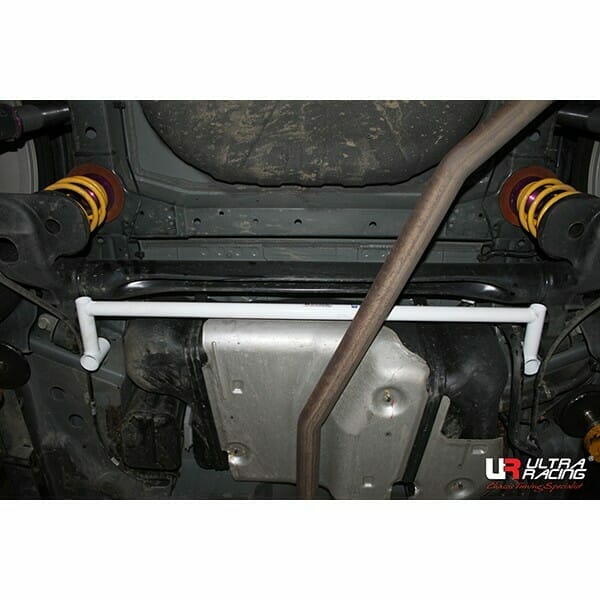 Ultra Racing Chevrolet Trax (U200) 1.4T 2WD 13+ UltraRacing 2-Point Rear Lower Bar (2204) URKR-RL2-2204