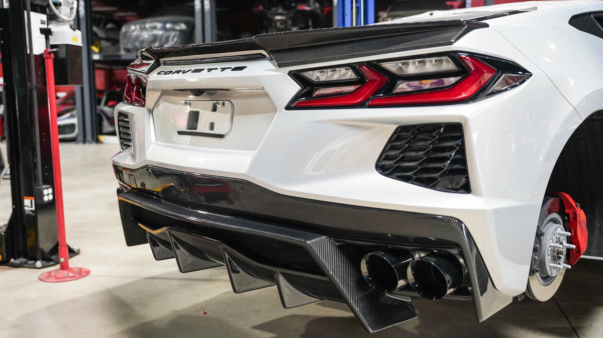 APR Carbon Fibre Rear Spoiler Delete for Chevrolet Corvette C8 2020+ - image 4