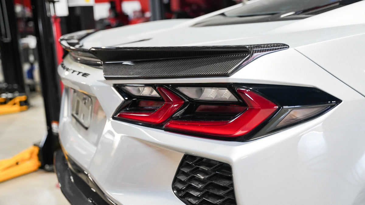 APR Carbon Fibre Rear Spoiler Delete for Chevrolet Corvette C8 2020+ - image 3