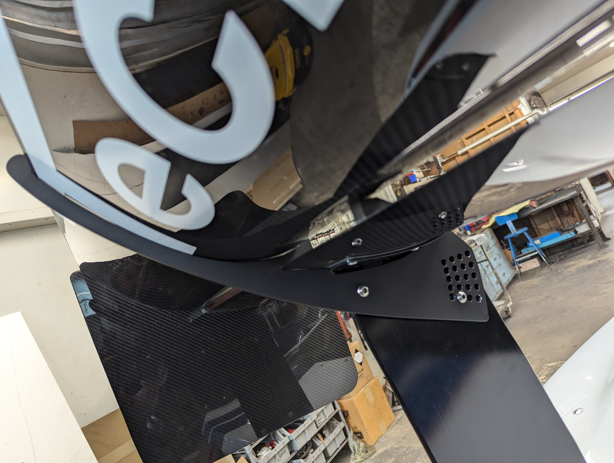 APR GT-2000 78in Dual Element Carbon Fibre Wing (Special Order) - image 3