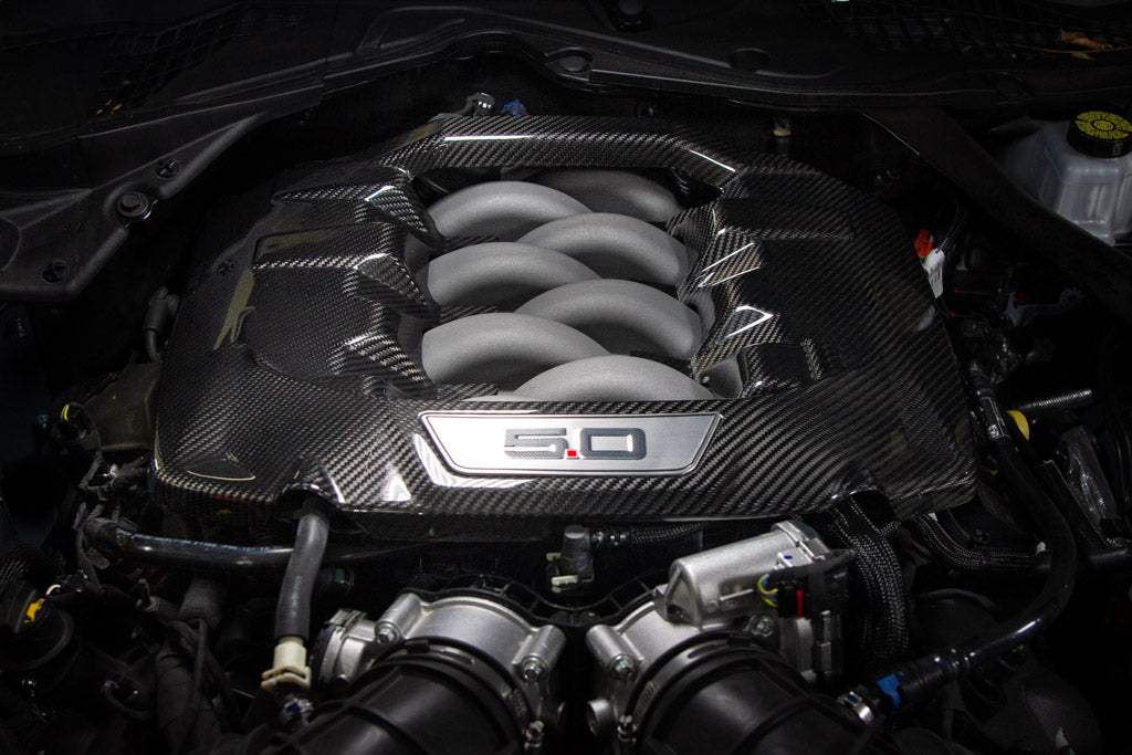 APR Carbon Fibre Engine Cover for Ford Mustang S650 5.0 V8 2024+ - image 3