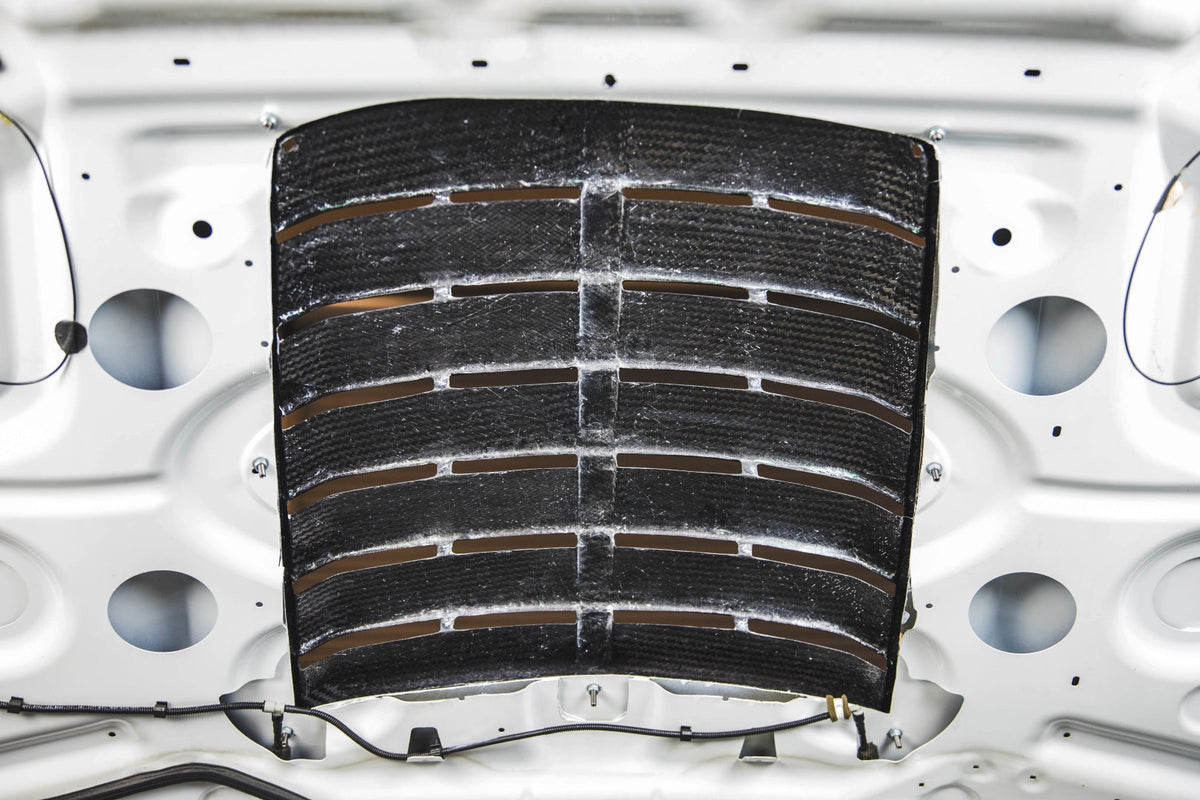 APR Carbon Fibre Bonnet Vent for Ford Mustang S550 2015-2017 - image 3