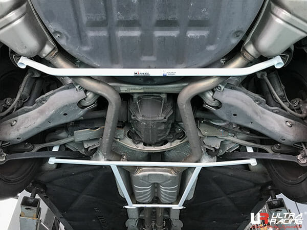 Ultra Racing Mercedes W221 S350 3.5 V6 2WD 05-13 UltraRacing 4-Point Rear Lower Bar (3404) UR-RL4-3404