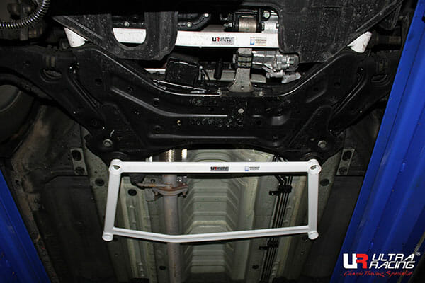 Ultra Racing 4-Point Front Lower Brace for Kia Sportage SL 2.0D