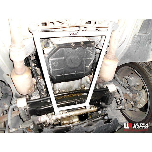 Ultra Racing Chrysler 300C Front Lower Brace | 4-Point