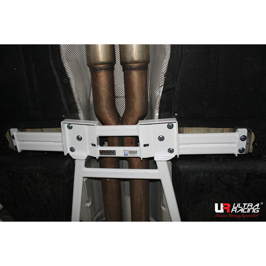 Ultra Racing Mid Lower Brace for BMW 5 Series F10