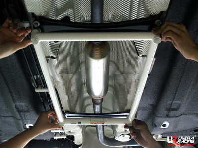 Ultra Racing Mid-Section Brace for Mazda 3 (BL) | 4-Point
