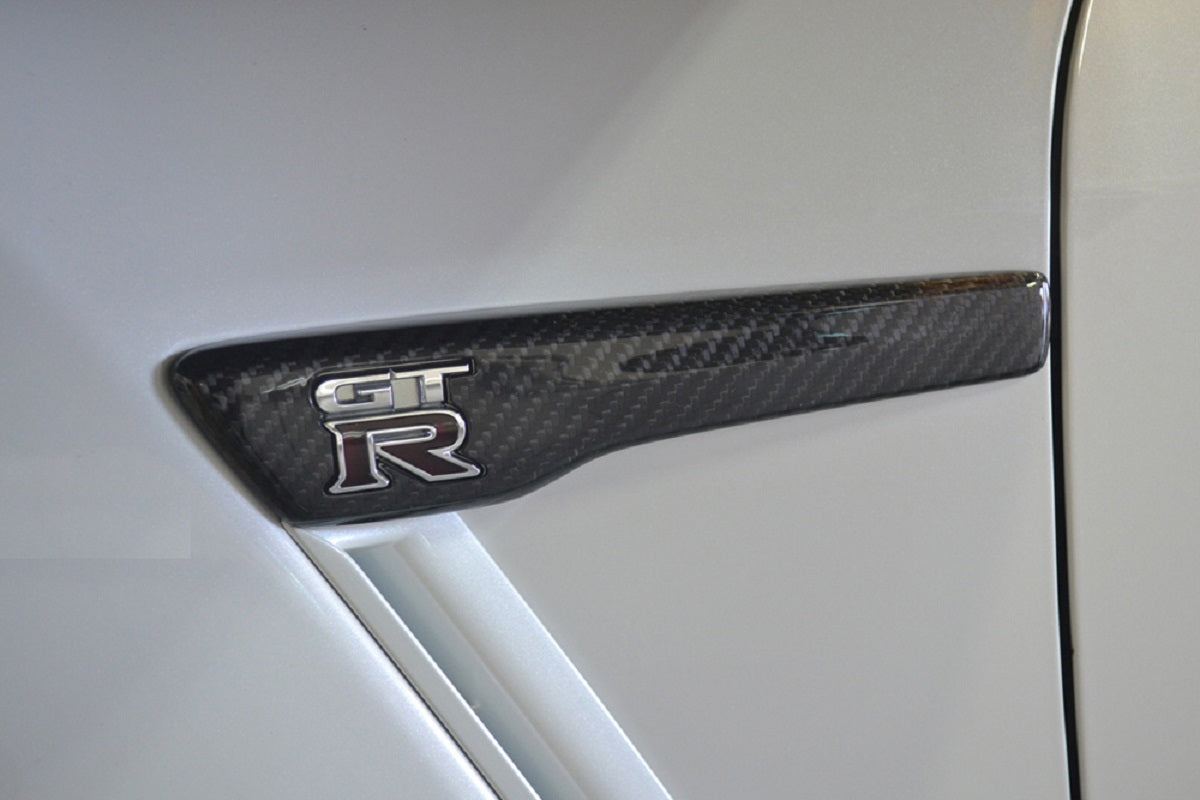 RSW Carbon Fibre Wing Emblem Panels for GT-R MY2017 - FD Racing