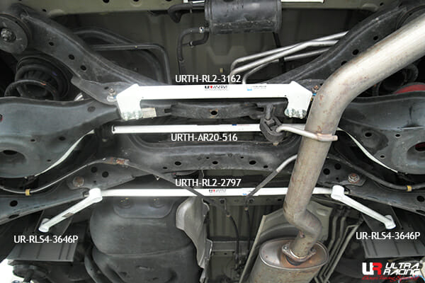 Ultra Racing Rear Anti-Roll Bar 20mm for Nissan Elgrand E52