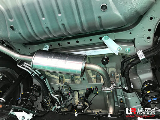 Ultra Racing 2-Point Rear Lower Bar for Nissan Serena C27