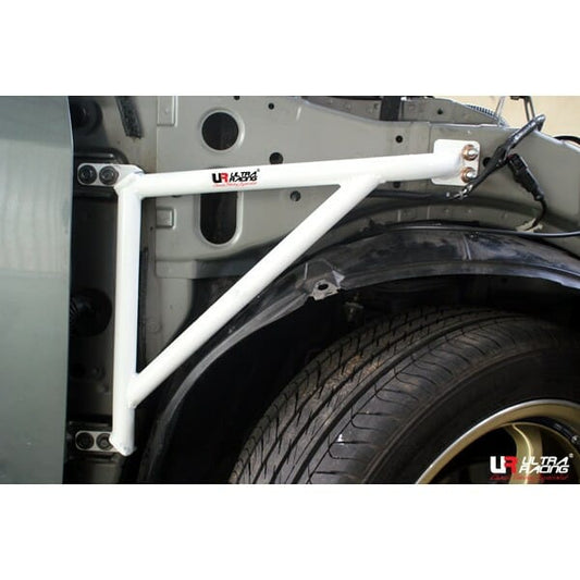 Ultra Racing 3-Point Fender Brackets for Nissan Sylphy G11 2.0 2WD